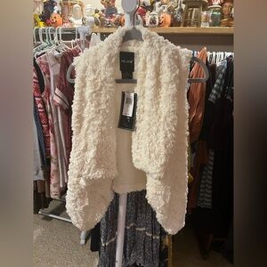 ME JANE XL IVORY SHRUG VEST MSRP 50.00